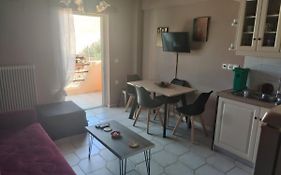 Monemvasia Lazarus Beach Apartment