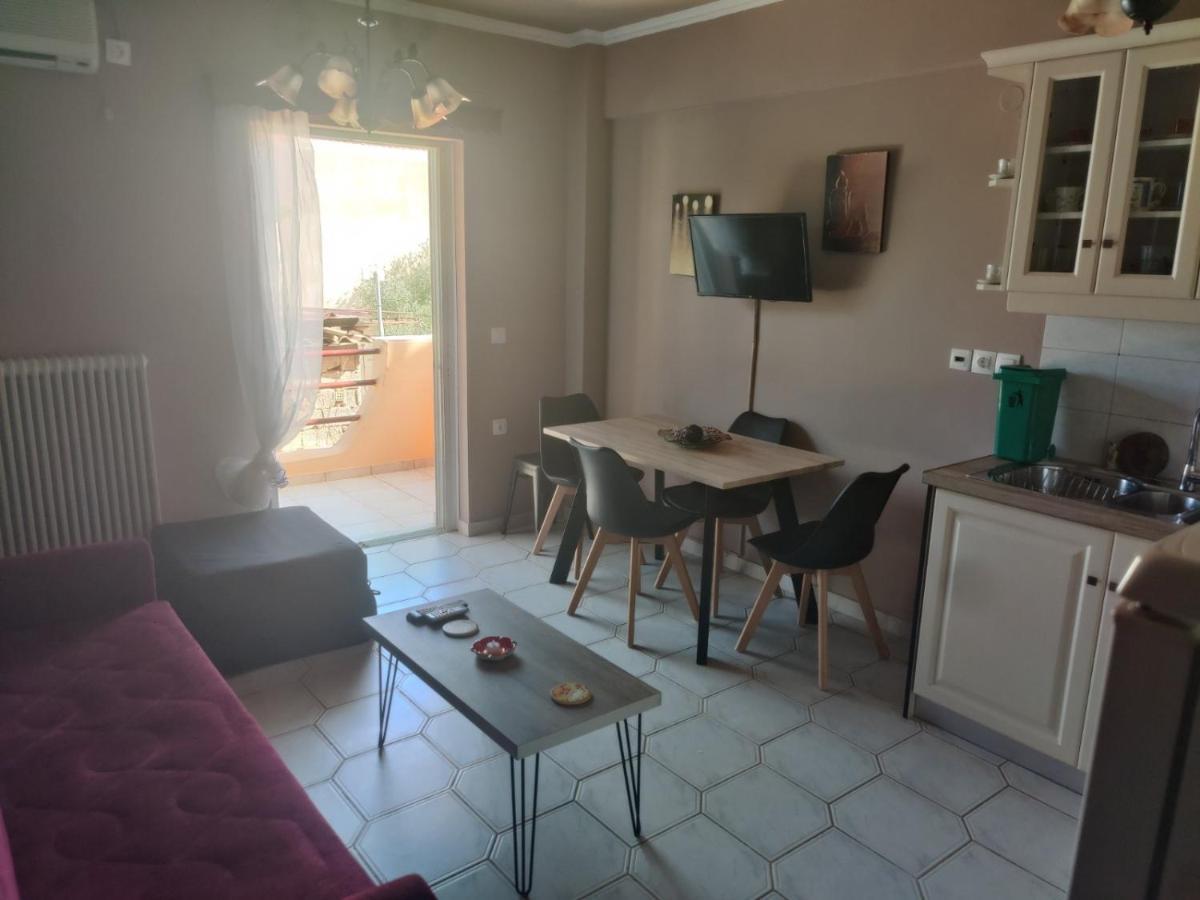 Monemvasia Lazarus Beach Apartment Esterno foto