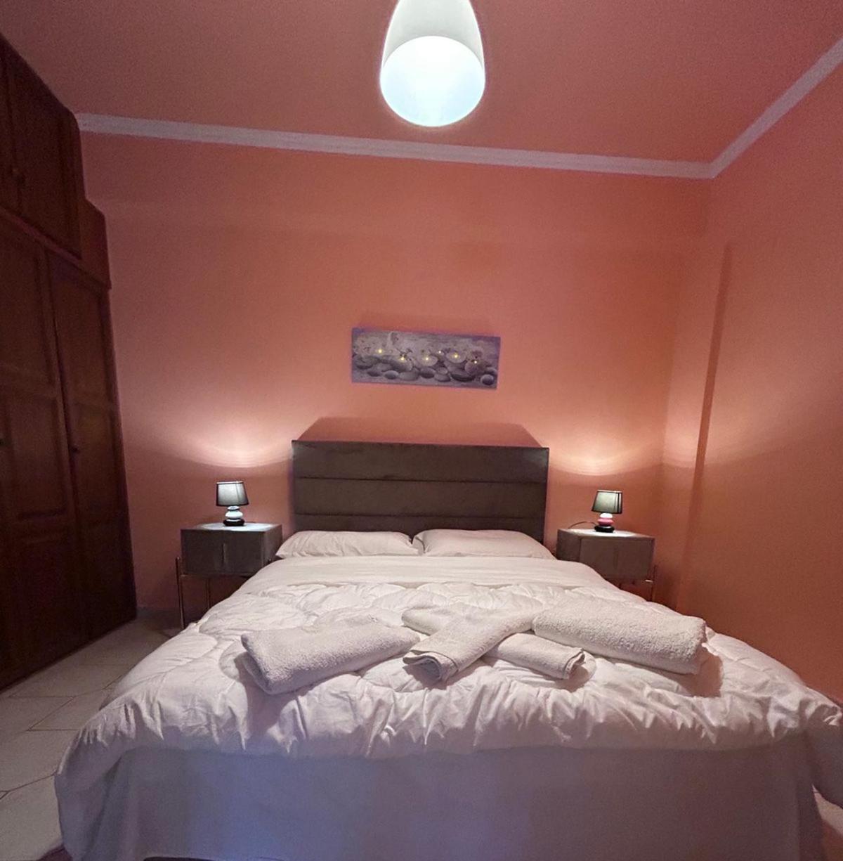 Monemvasia Lazarus Beach Apartment Esterno foto